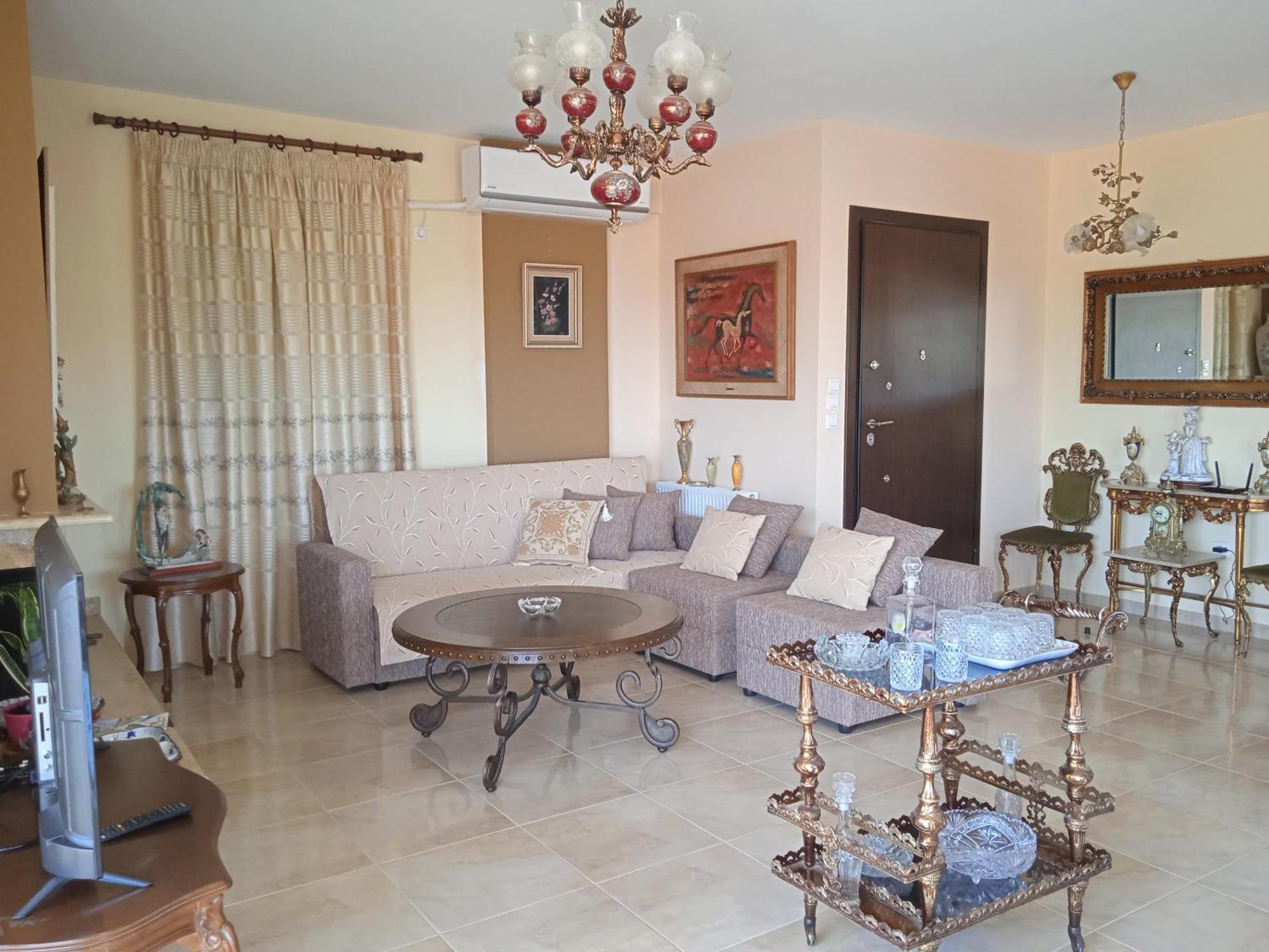 Apartment οδυσσεια, κοντά σε αεροδρόμιο, λιμάνια και θάλασσες Keratea